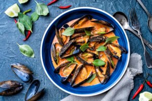 Coconut Curry Mussels