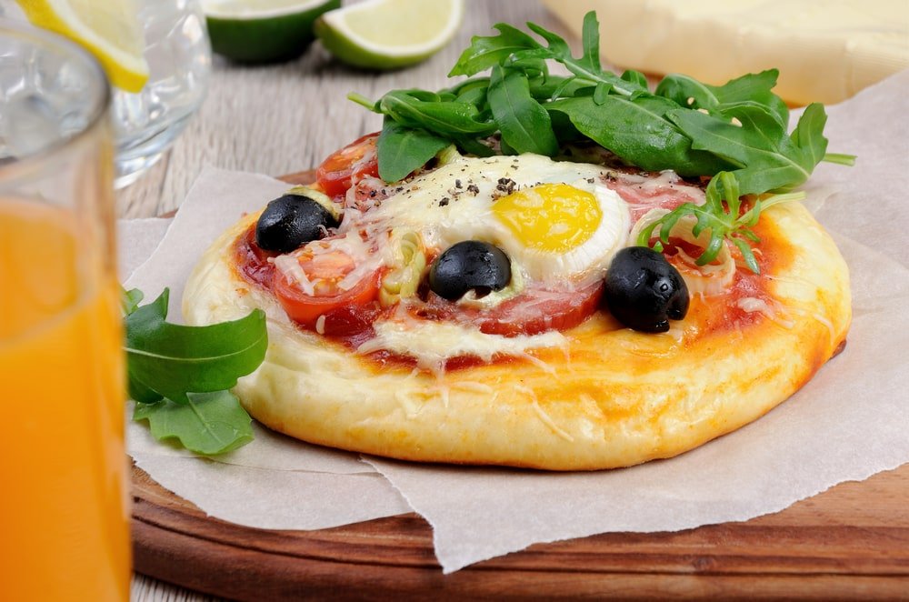 Sausage and Egg Breakfast Pizza